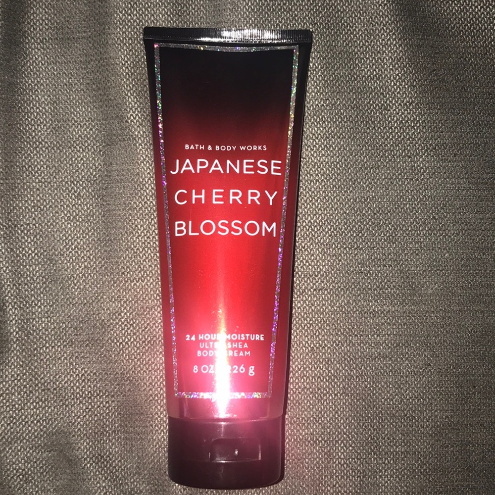 Bath and body works body cream!